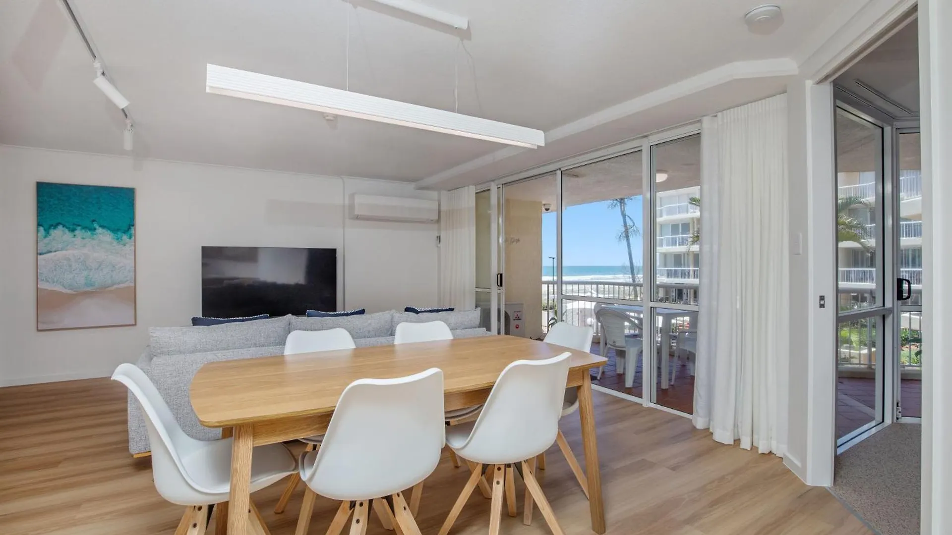 Crystal Beachfront Apartments Gold Coast 3*,