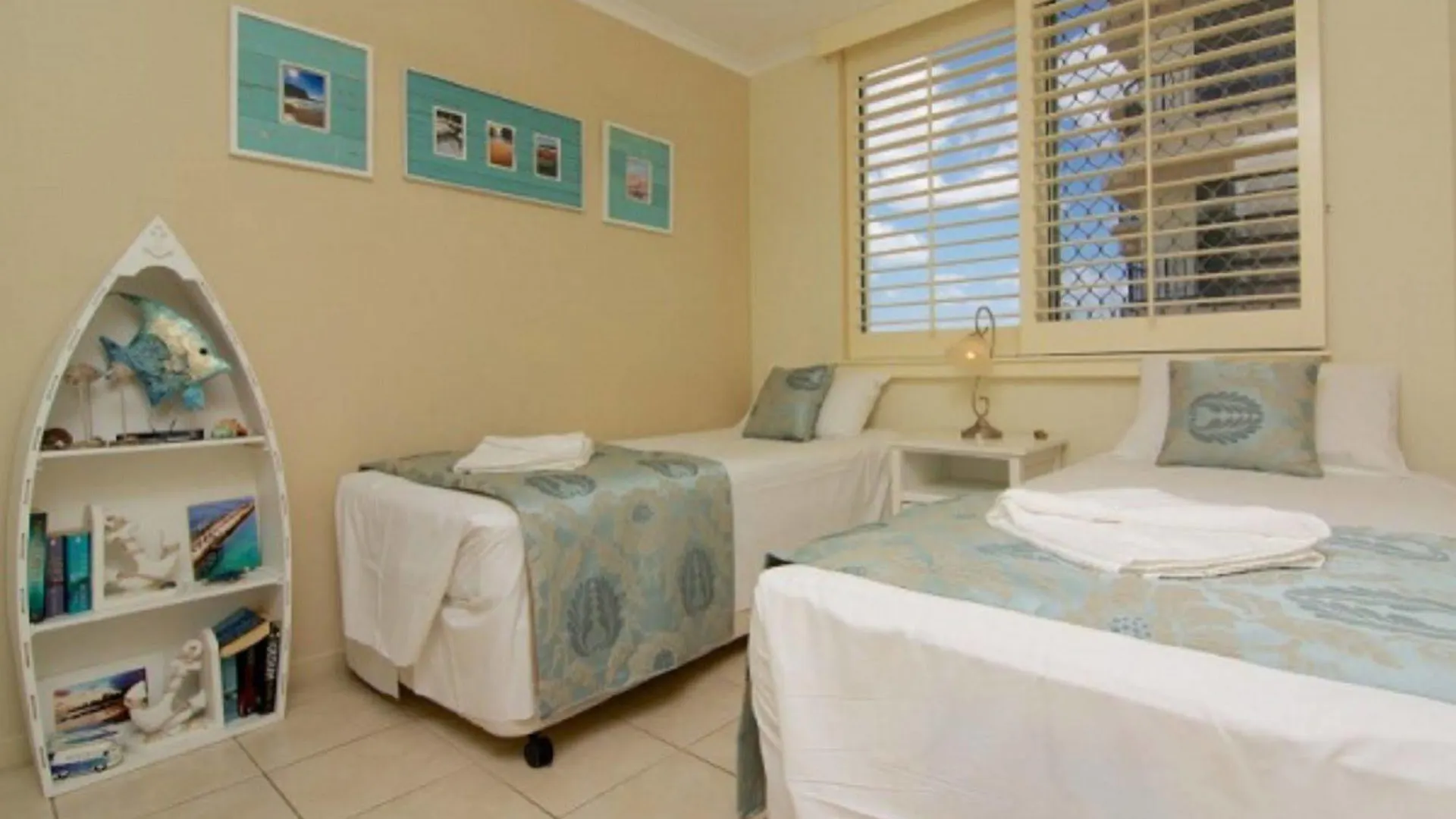 Crystal Beachfront Apartments Gold Coast Aparthotel