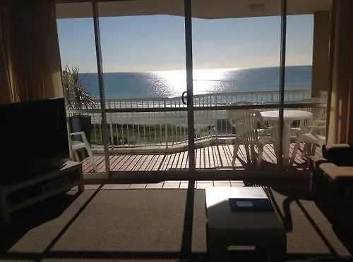 Crystal Beachfront Apartments Gold Coast 3*,