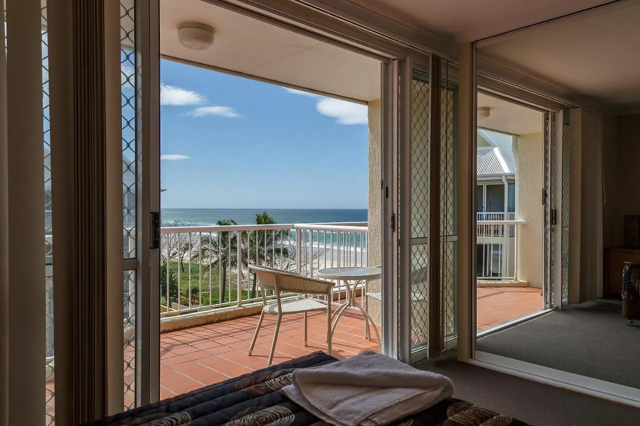 Crystal Beachfront Apartments Gold Coast Apartahotel