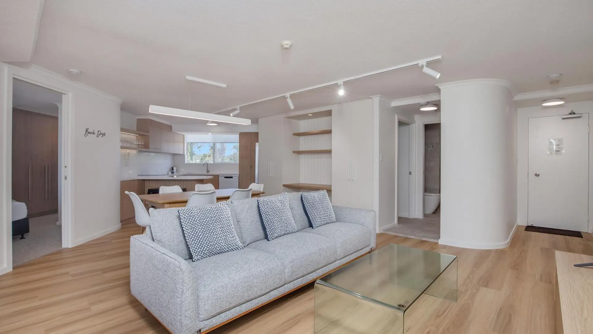 Crystal Beachfront Apartments Gold Coast Aparthotel