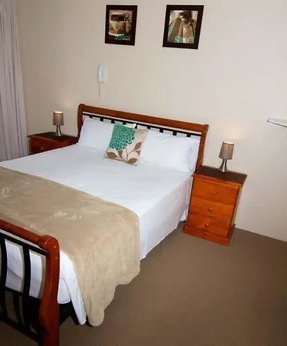 Crystal Beachfront Apartments Gold Coast